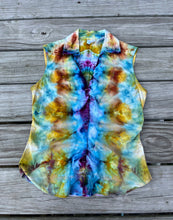 Load image into Gallery viewer, Women’s Small Sleeveless Shirt